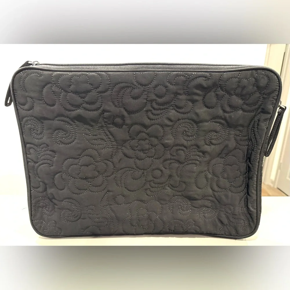 Vera Bradley Black 17” Laptop Sleeve
